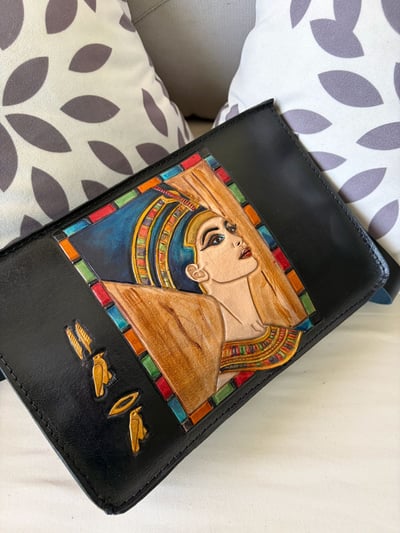 Nefertiti Crossbody bag