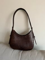 Beguette shoulder bag black 1