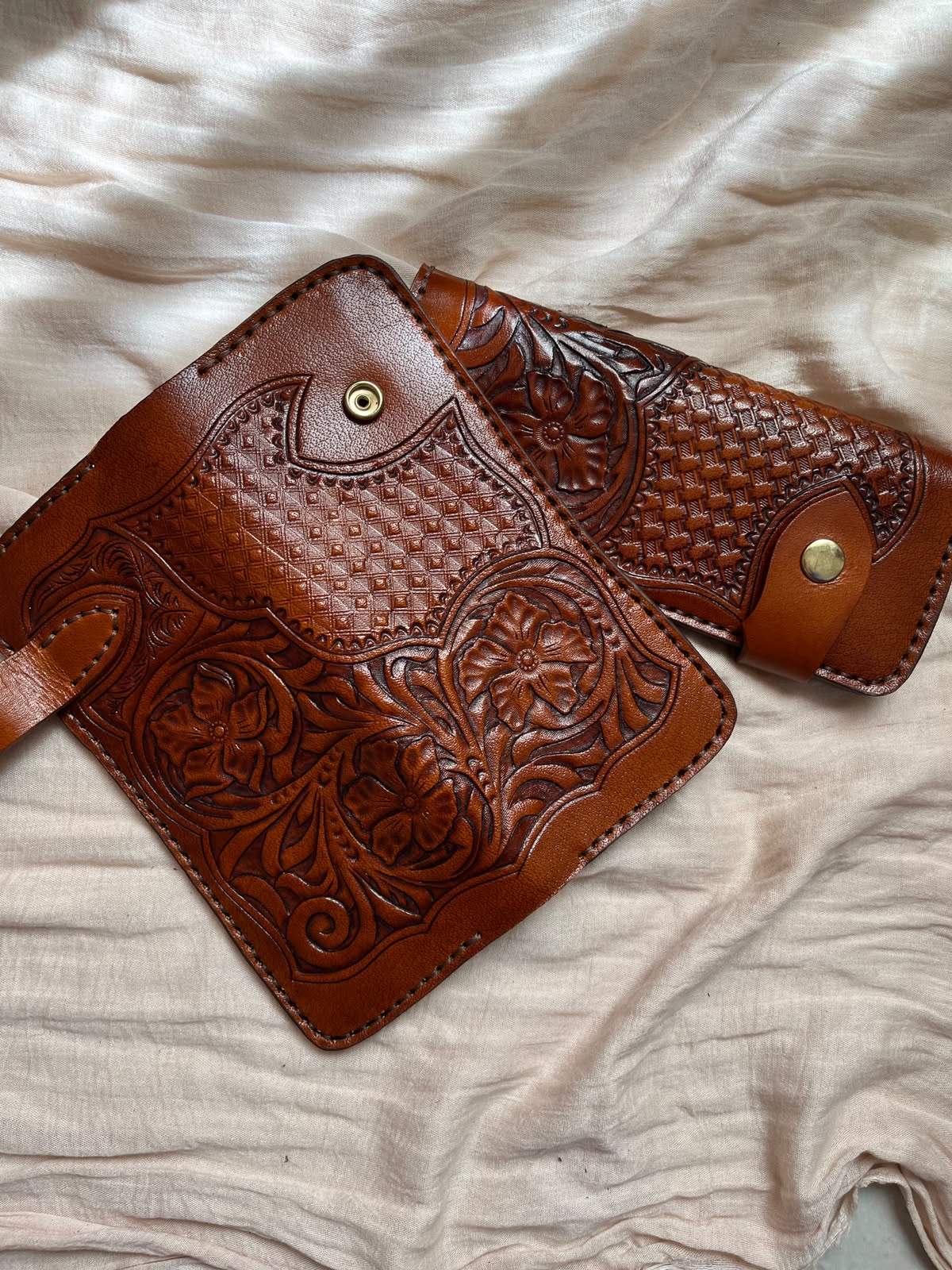 Tooled long wallet