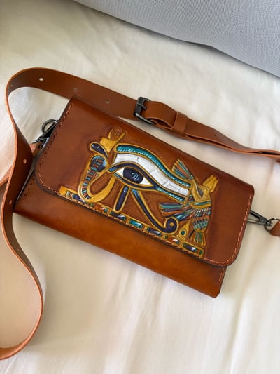 Eye Horas unisex wallet bag