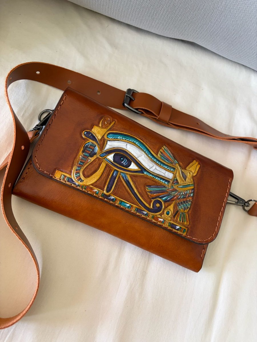 Eye Horas unisex wallet bag